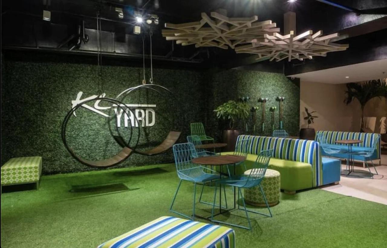 Cozy Place With City View At Greenbelt Makati Manilla Buitenkant foto